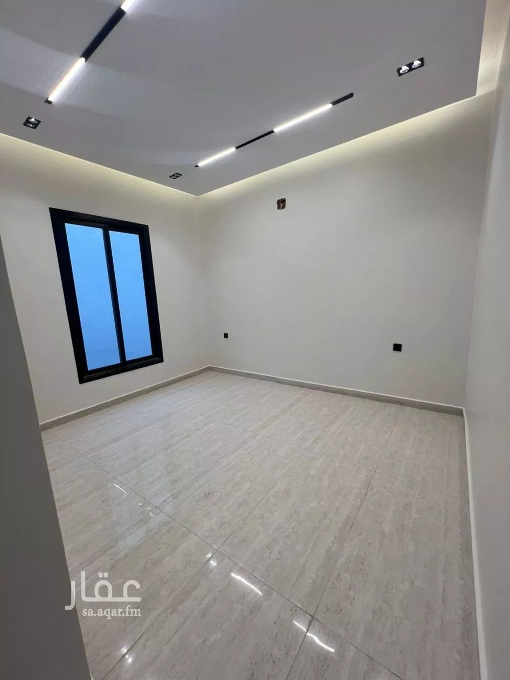 5 bedroom villa in Irqah 2