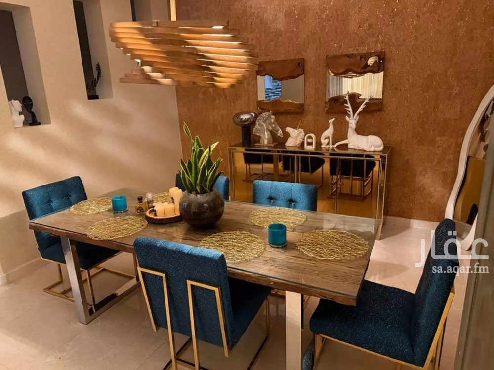 5 bedroom villa in Irqah 3