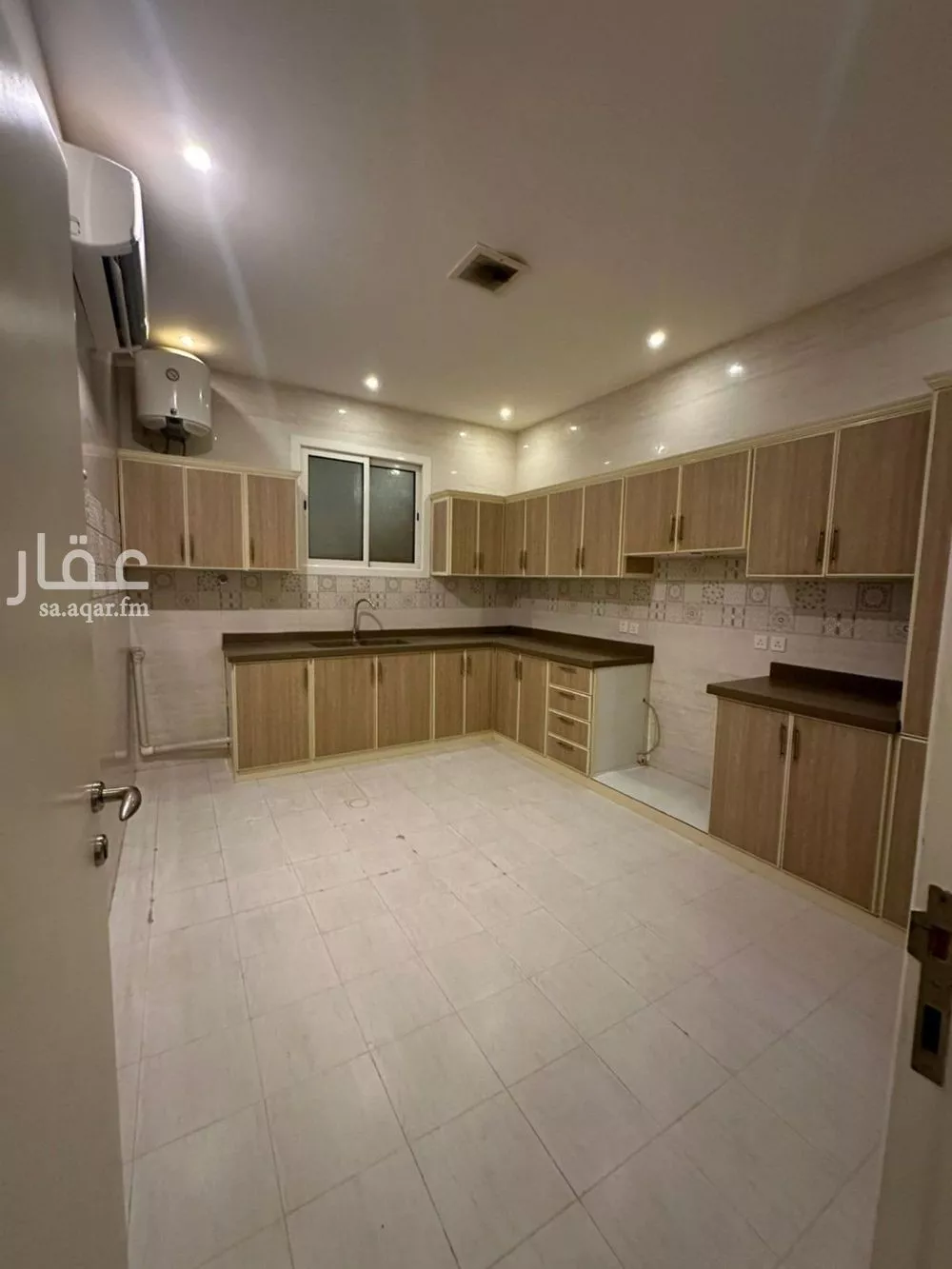 دور 3 غرف في العارض 3