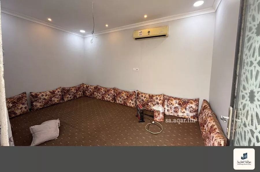 فيلا 5 غرف في الأمواج 11