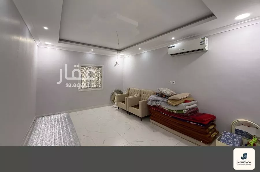 فيلا 5 غرف في الأمواج 4