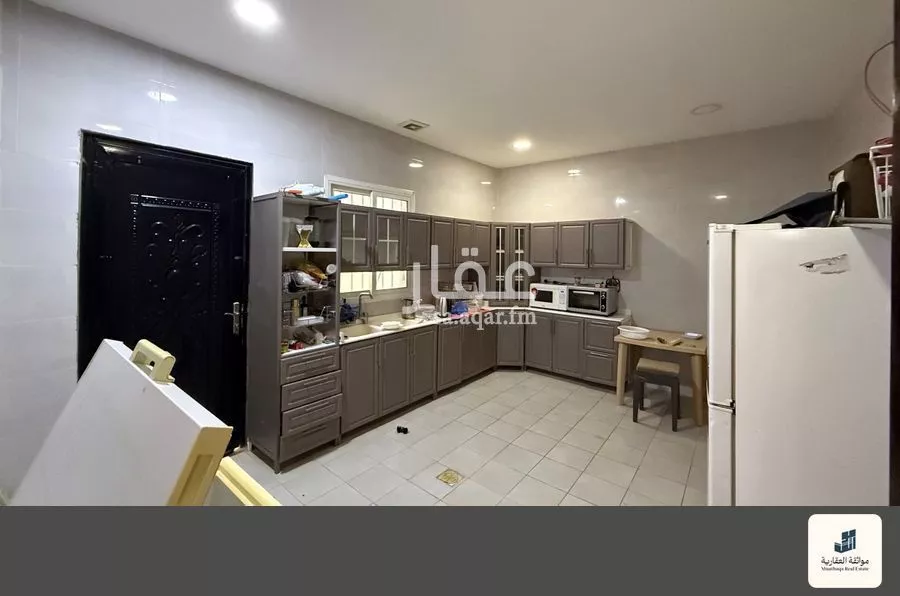 فيلا 5 غرف في الأمواج 5