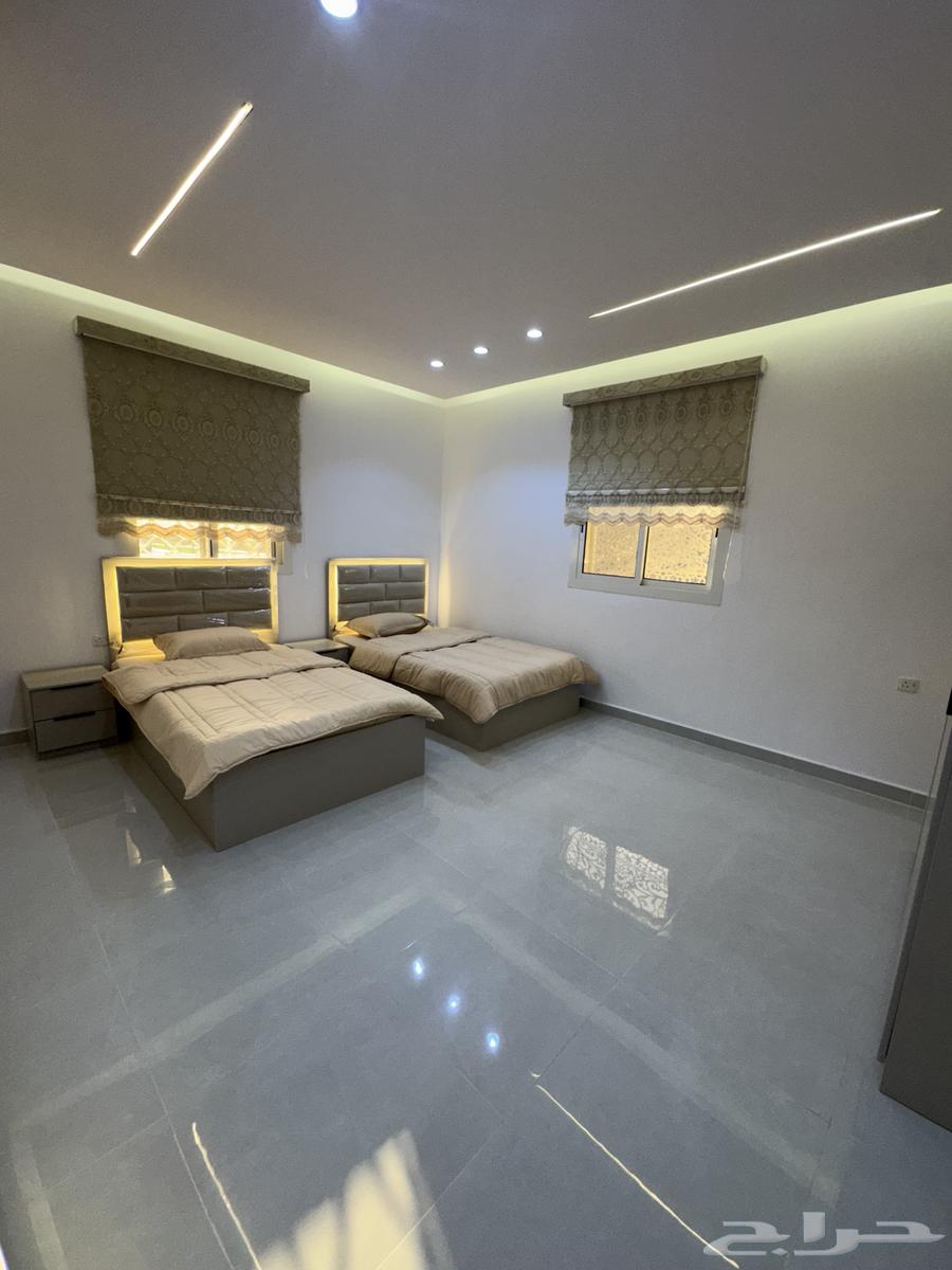شقة 36 غرف في الملك فهد 9