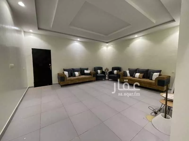 فيلا 4 غرف في طيبة 7