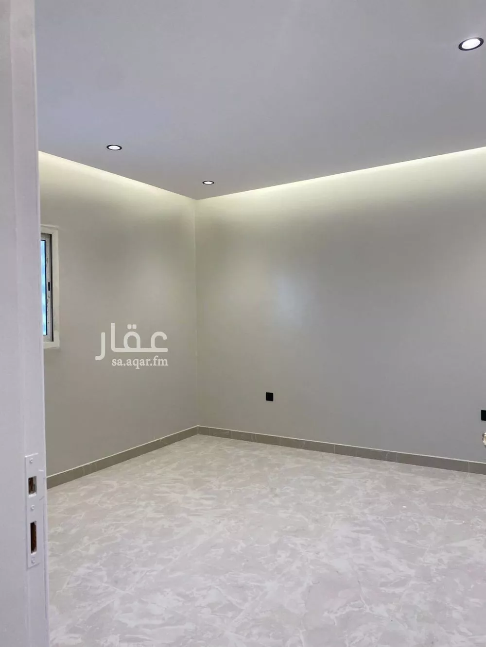 شقة 3 غرف في الملقا 9