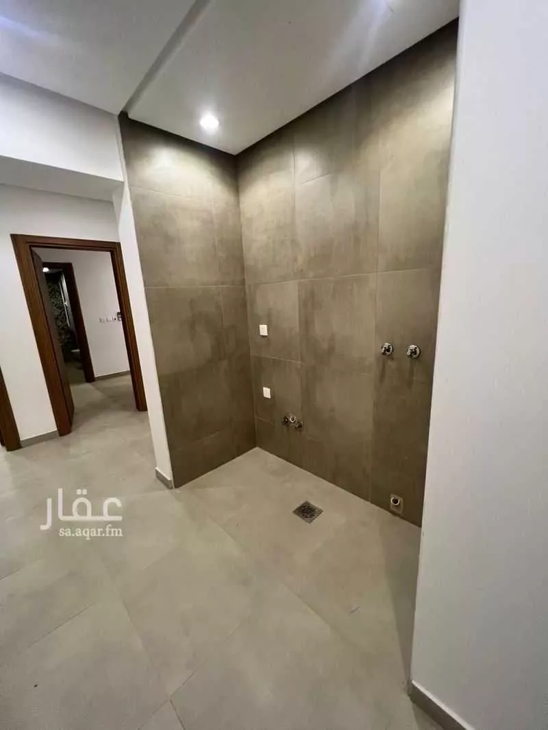 5 bedroom apartment in Al Hamra wa Umm Al Joud 11