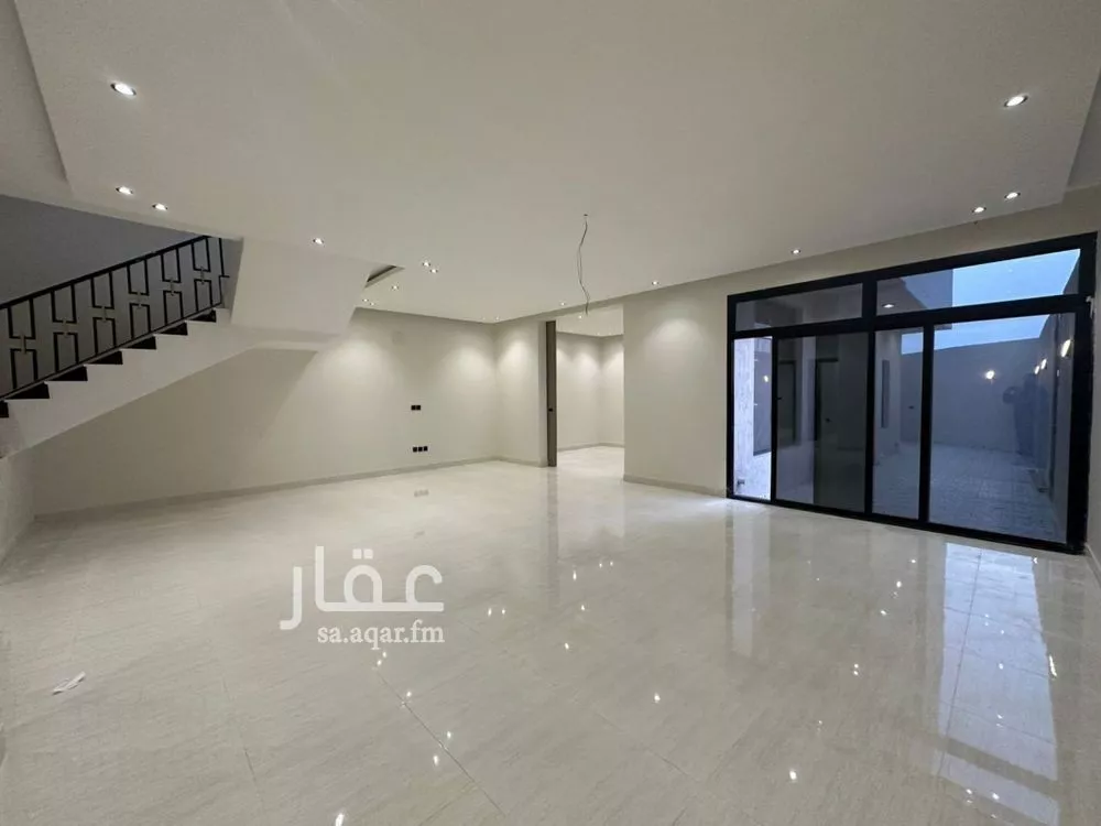 8 bedroom villa in Al Lulu, Eastern Province 12