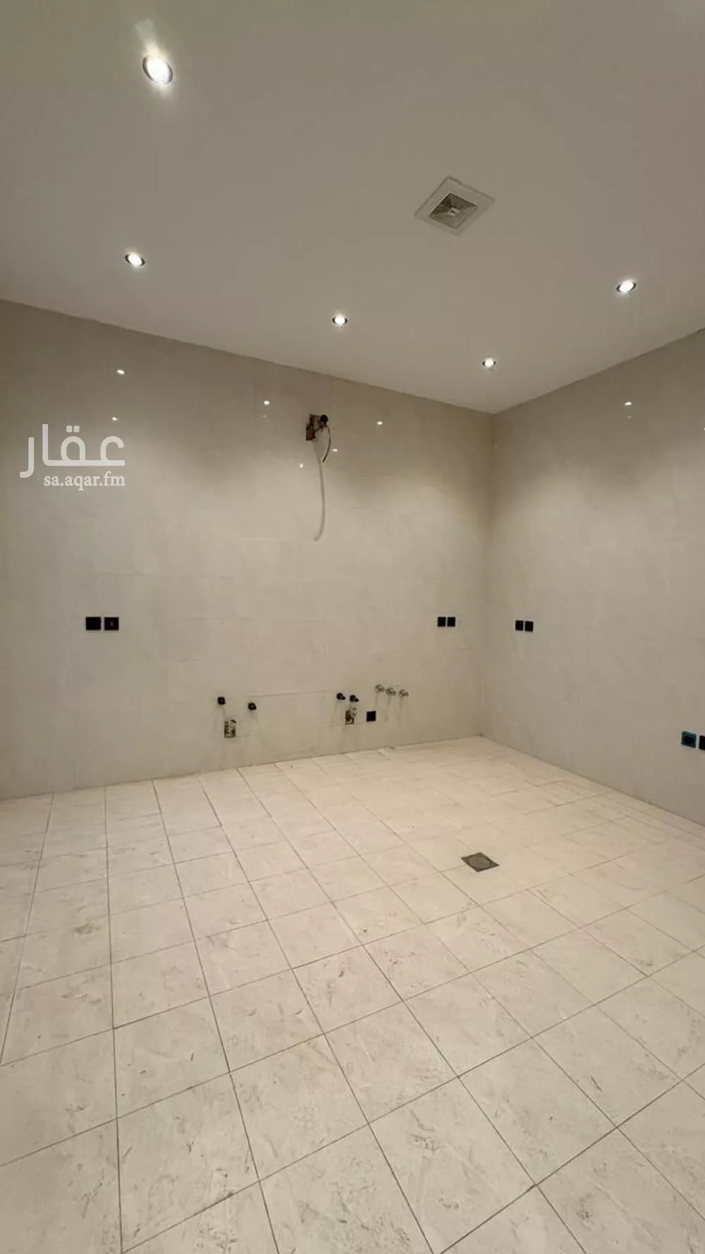 6 bedroom villa in Al Lulu 8