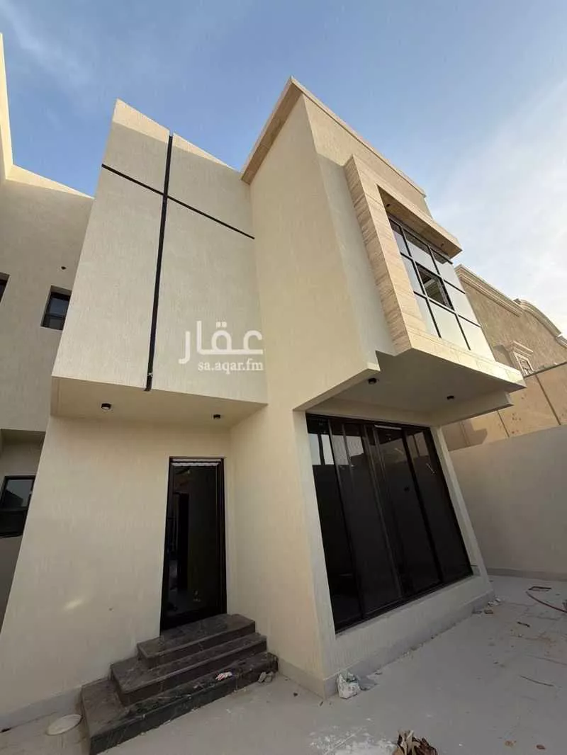 فيلا 6 غرف في ضاحية الملك فهد 2