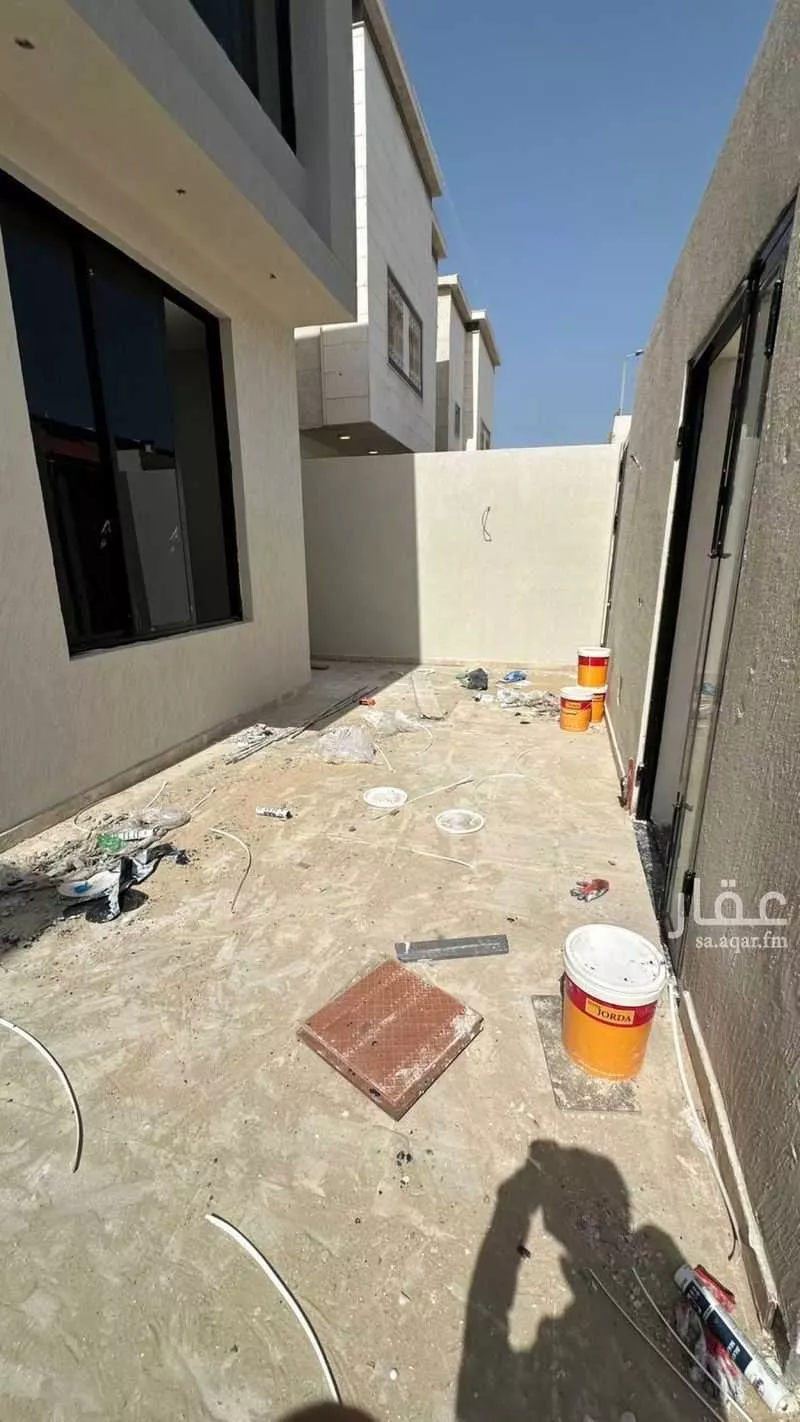 فيلا 8 غرف في ضاحية الملك فهد 13