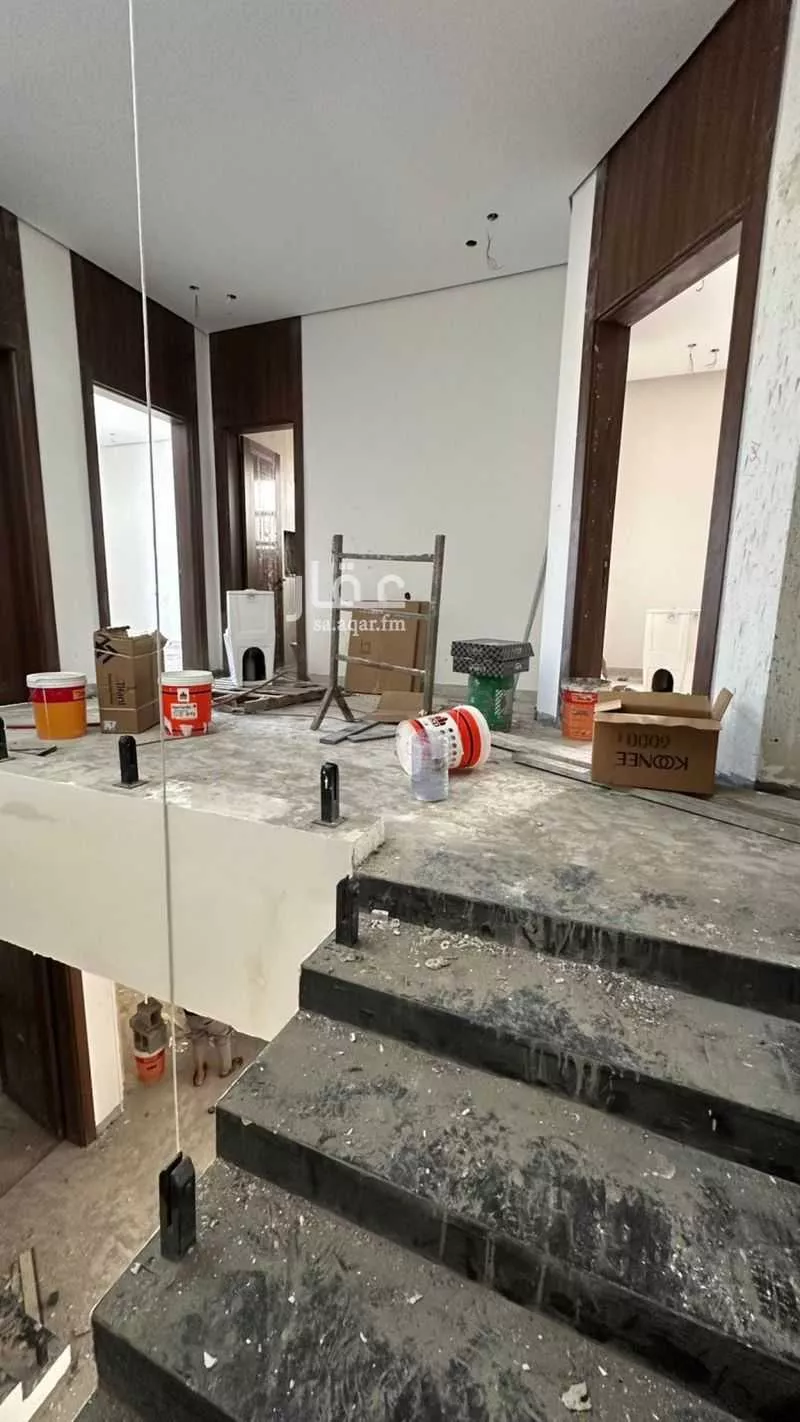 فيلا 8 غرف في ضاحية الملك فهد 5