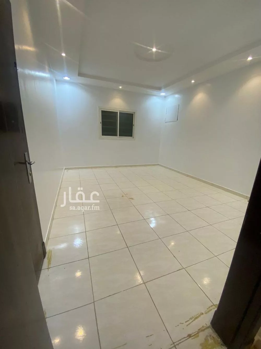 8 bedroom floor in Tuwaiq 15