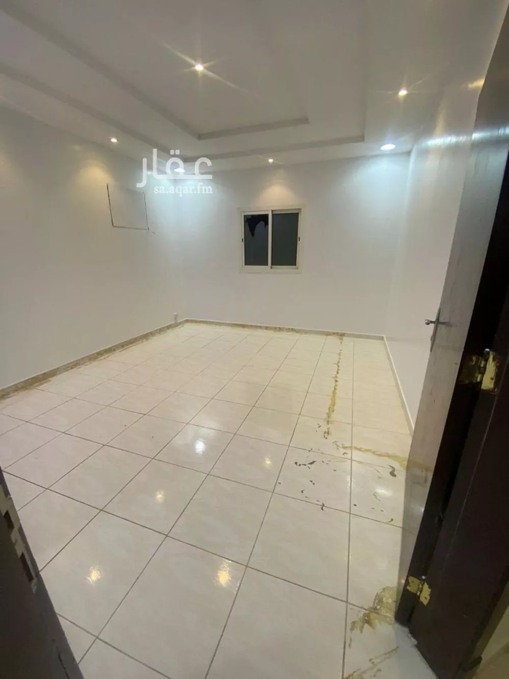8 bedroom floor in Tuwaiq 20