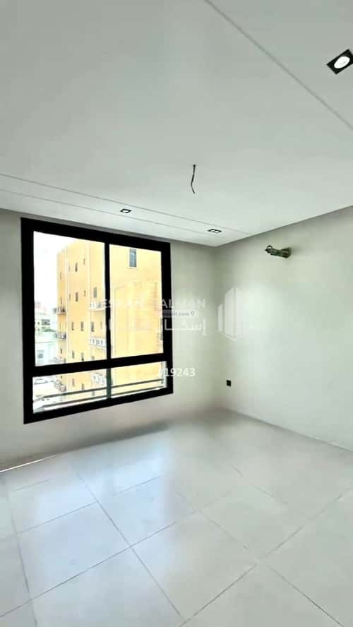 5 bedroom apartment in Al Salamah 1