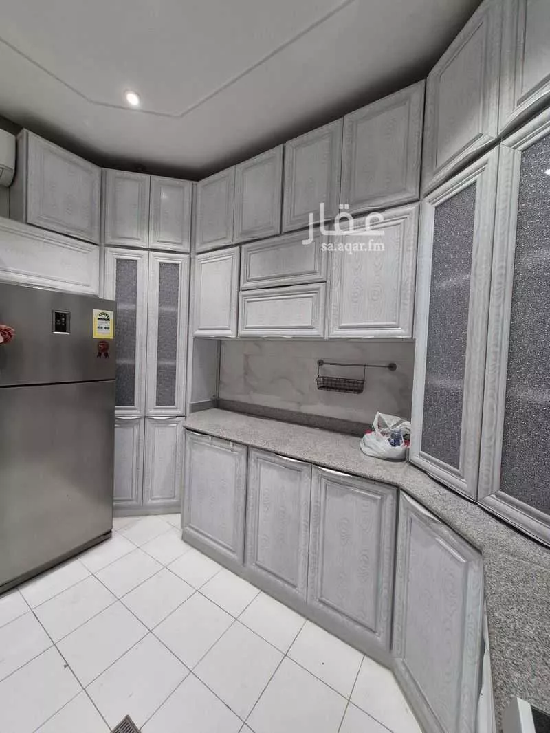 شقة 4 غرف في التعاون 6