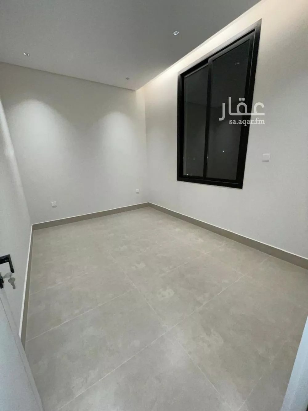 شقة 2 غرف في العارض 5