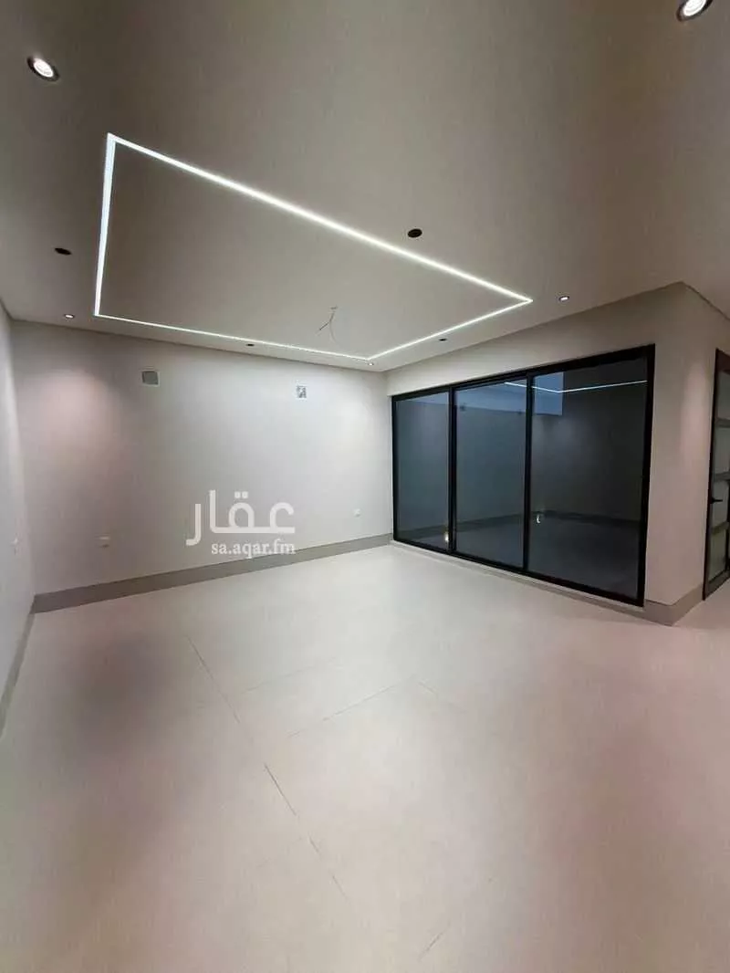 فيلا 6 غرف في ضاحية الملك فهد 4