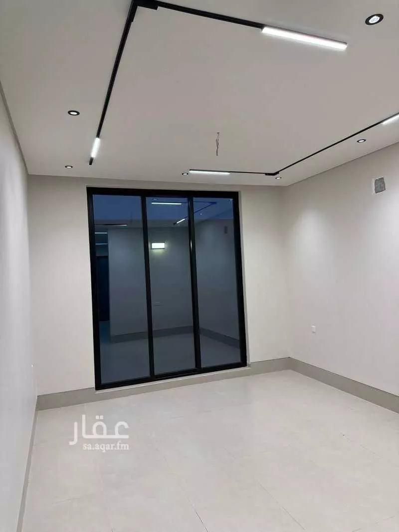 فيلا 6 غرف في ضاحية الملك فهد 5