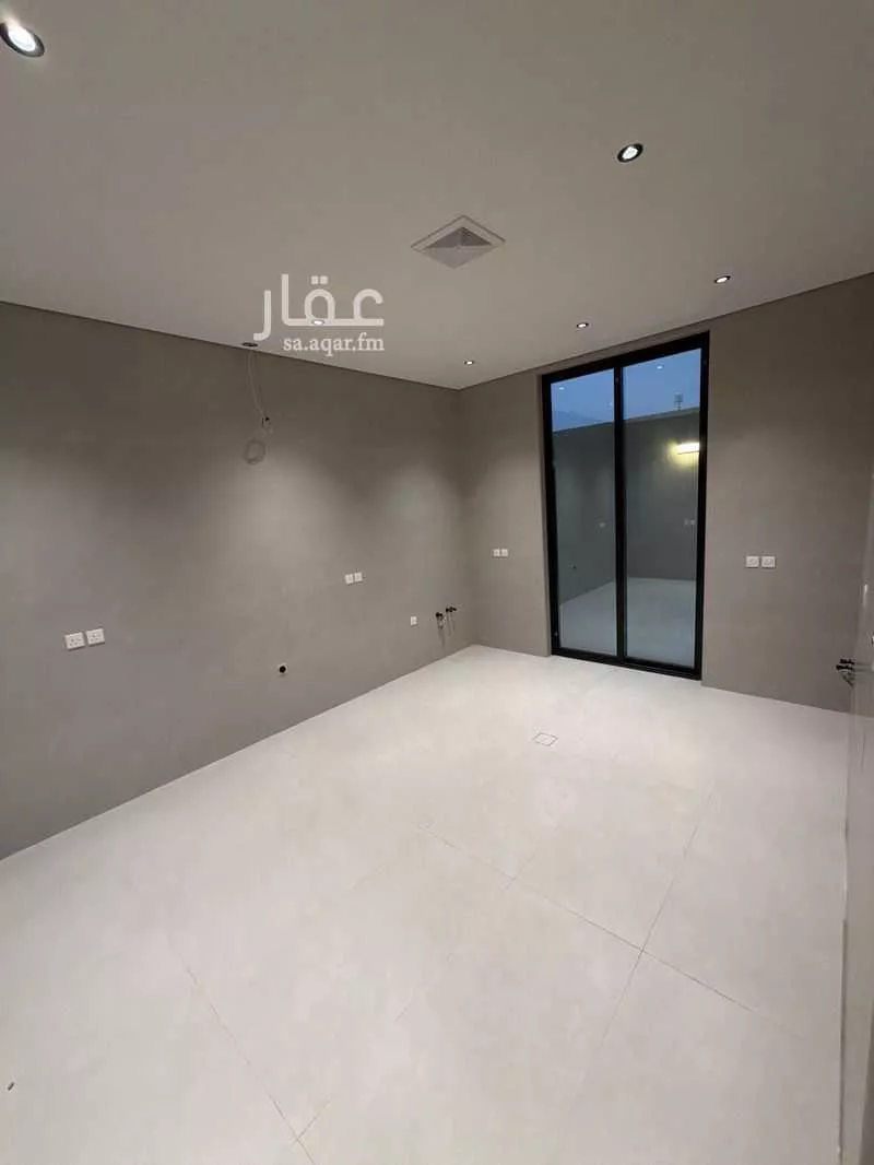 فيلا 6 غرف في ضاحية الملك فهد 7