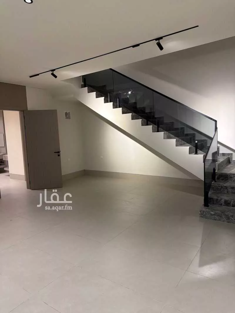 فيلا 6 غرف في ضاحية الملك فهد 8