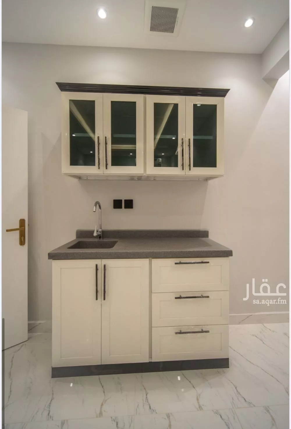 1 bedroom apartment in Ad Dhubbat 2