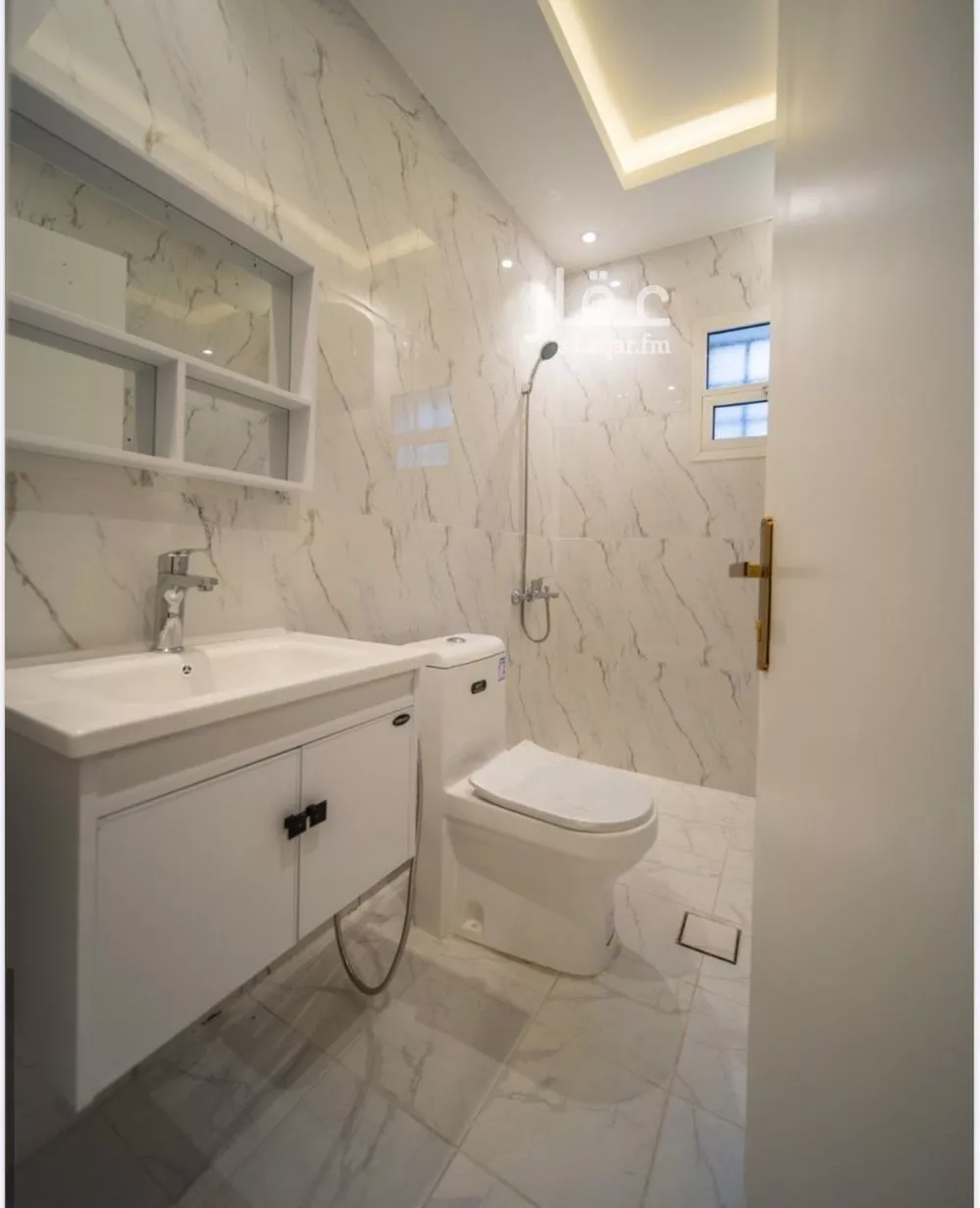 1 bedroom apartment in Ad Dhubbat 3