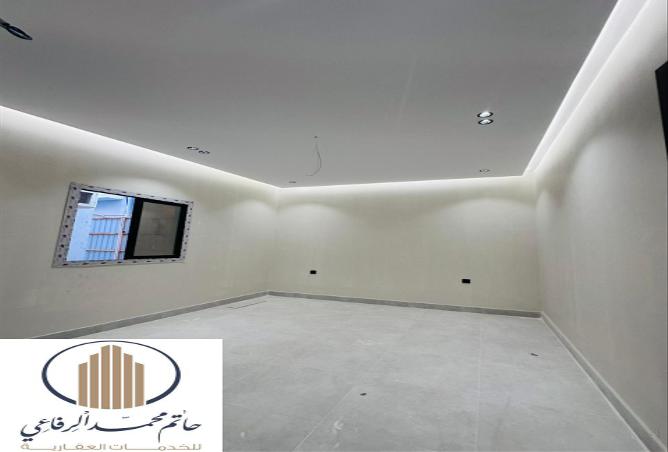 4 bedroom apartment in Al Rawdah 3