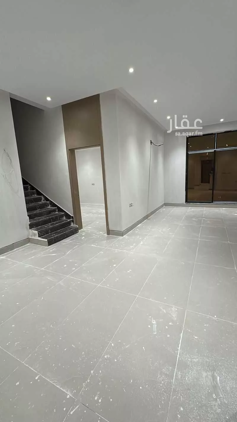 فيلا 4 غرف في الرمال 10