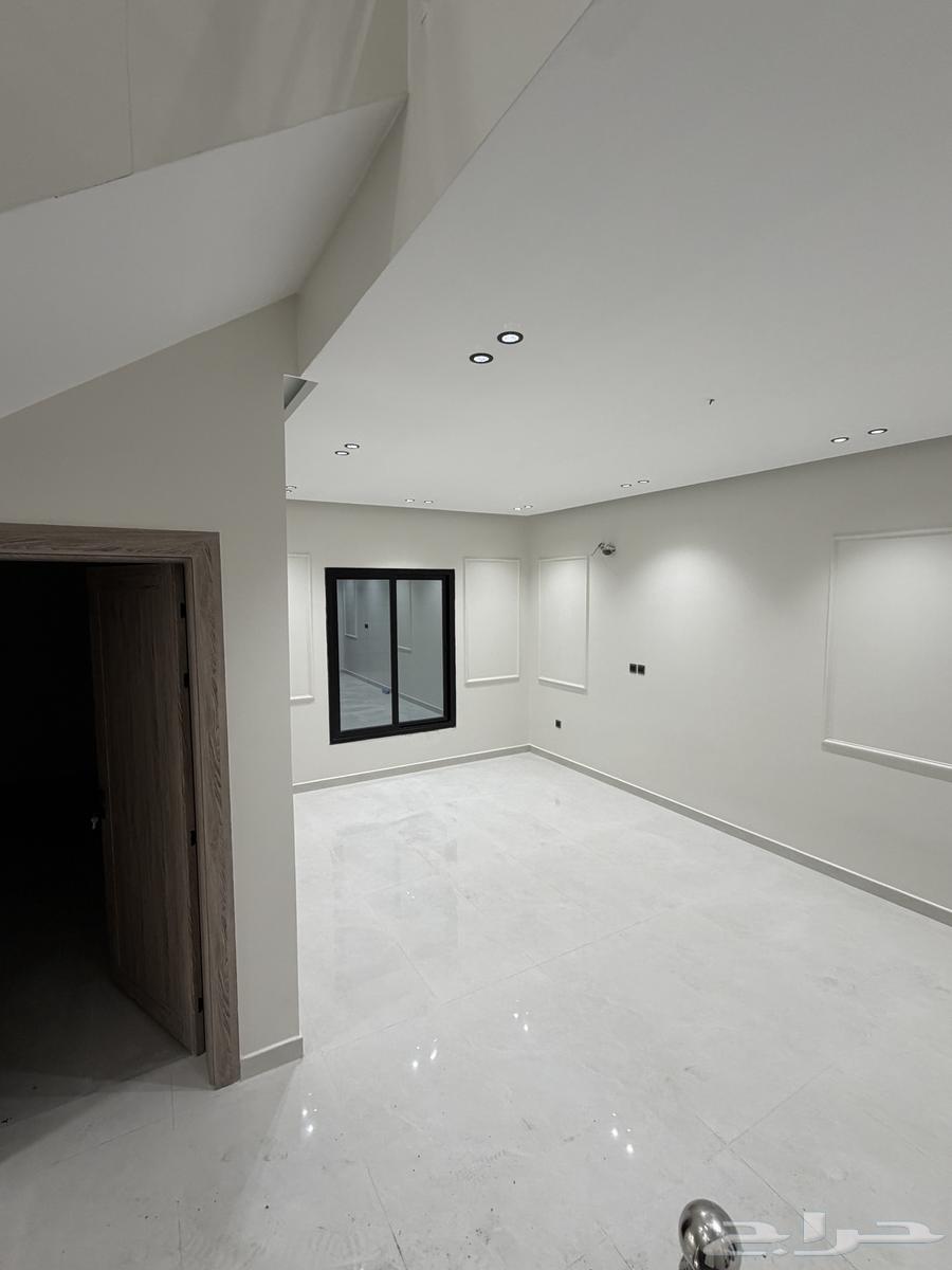 فيلا 6 غرف في احد 14