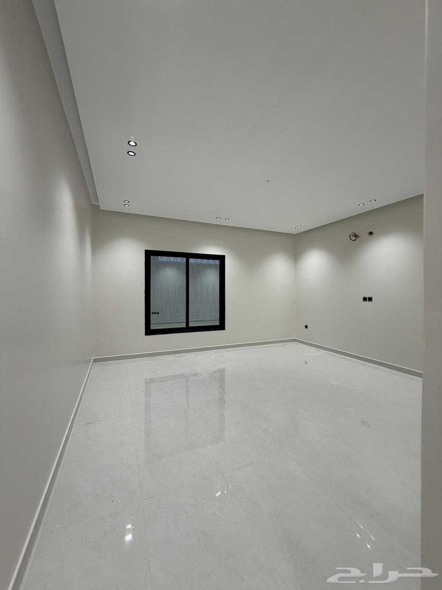 فيلا 6 غرف في احد 15