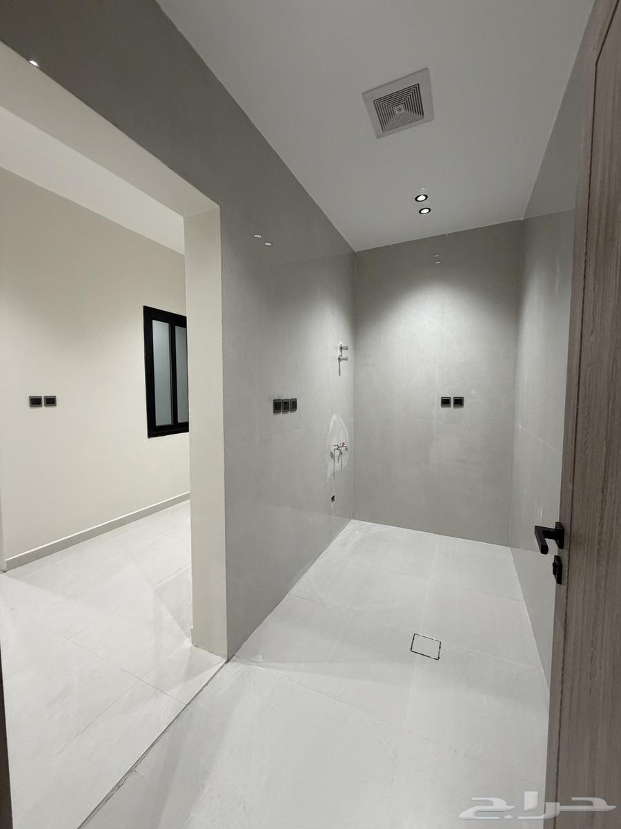 فيلا 6 غرف في احد 17