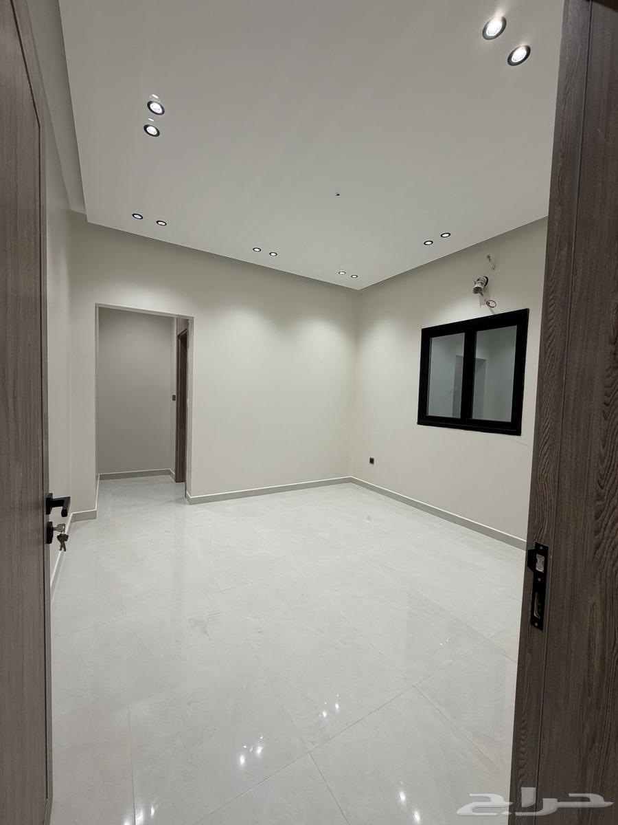 فيلا 6 غرف في احد 20