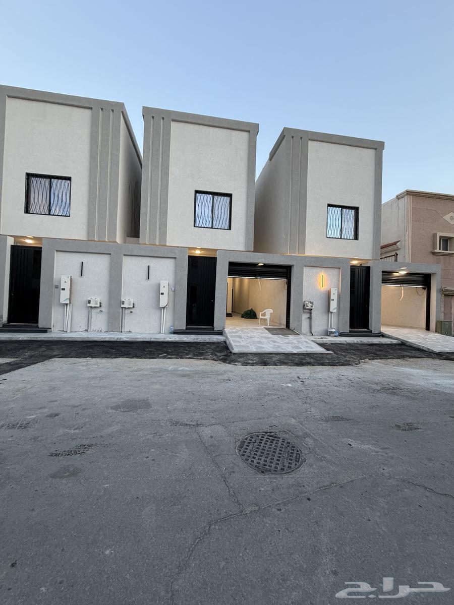 فيلا 6 غرف في احد 23