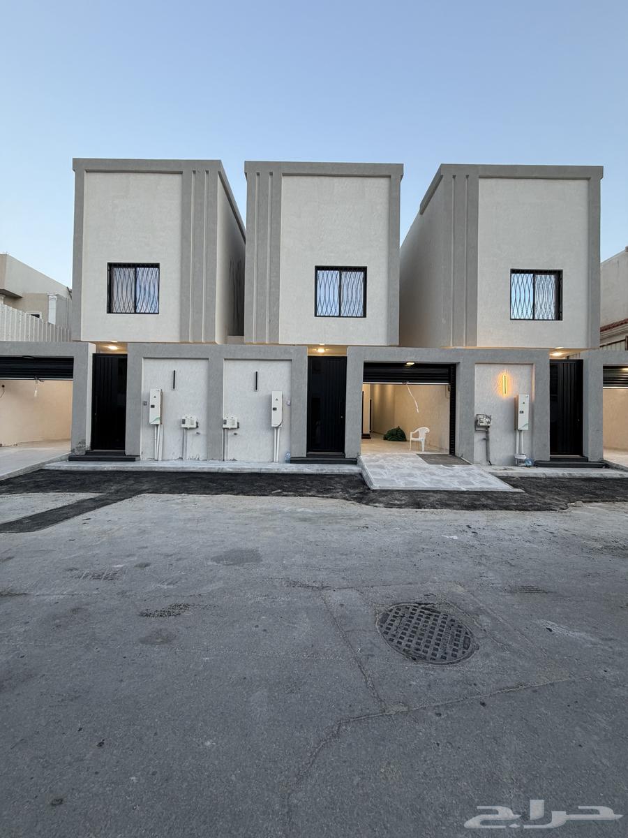 فيلا 6 غرف في احد 24