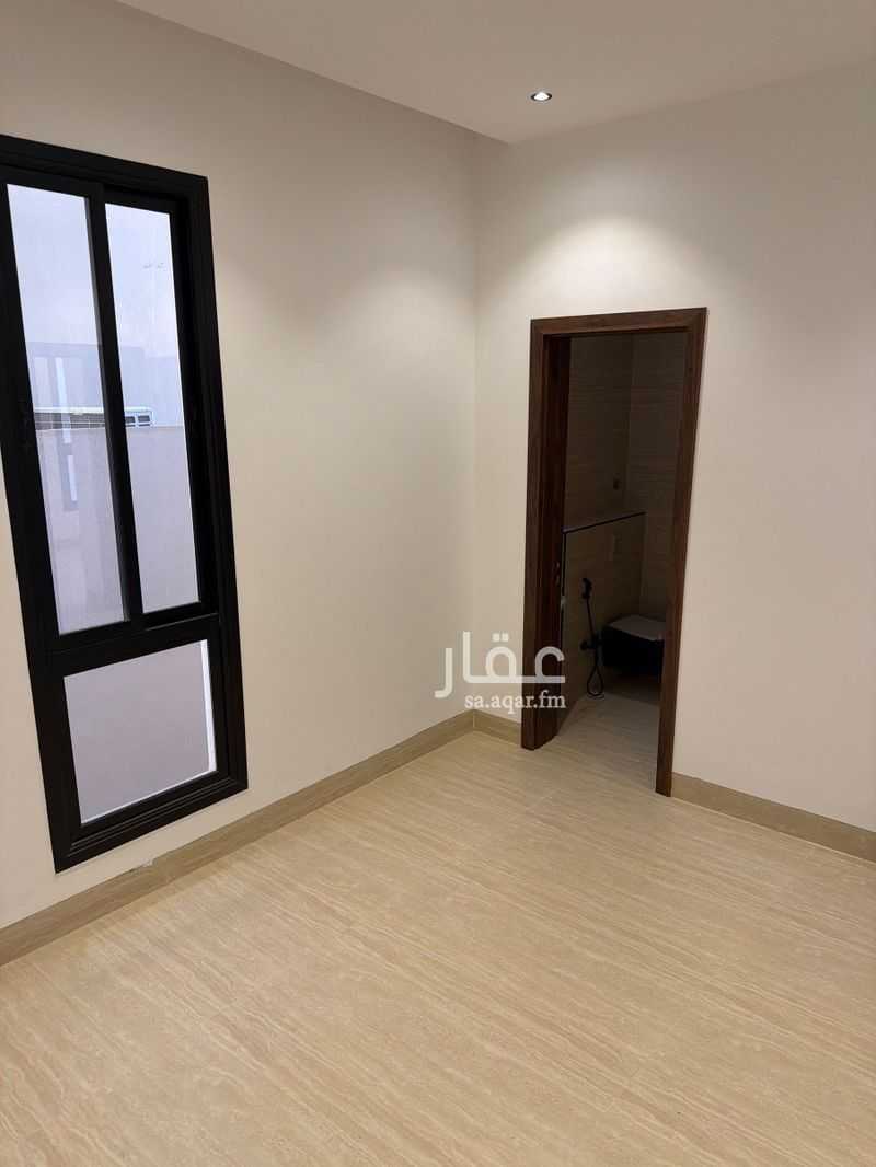 4 bedroom villa in Dhahrat Laban, Riyadh 17