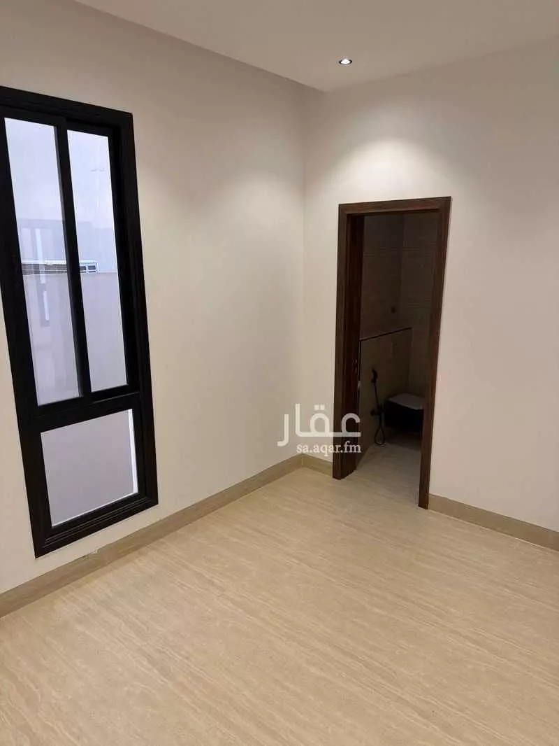 4 bedroom villa in Dhahrat Laban 17