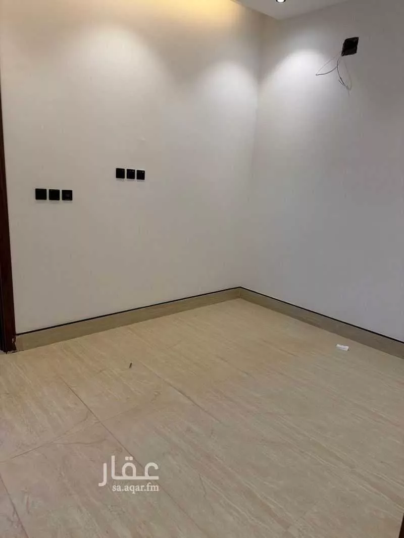 4 bedroom villa in Dhahrat Laban 5
