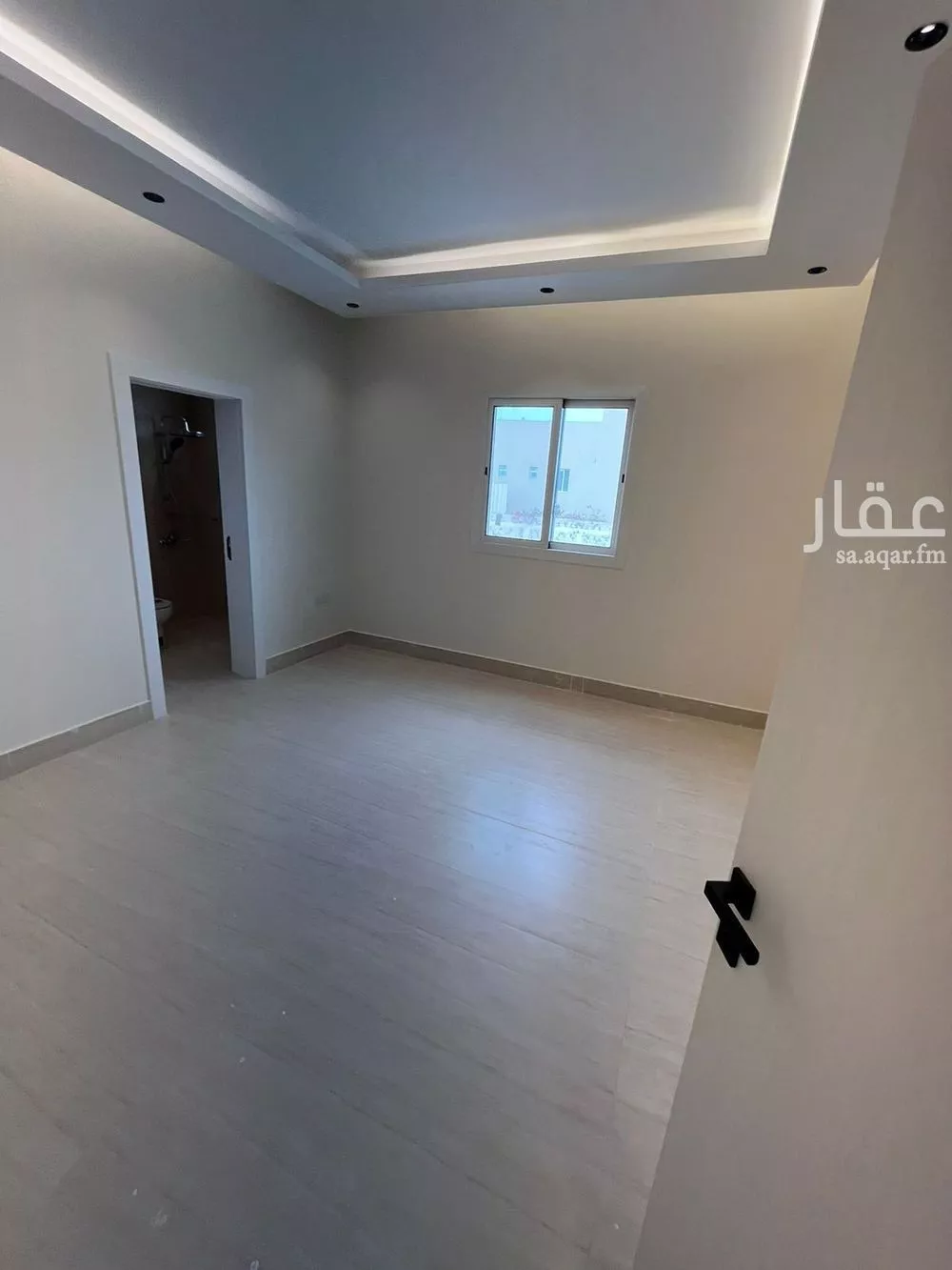 دور 3 غرف في العارض 10