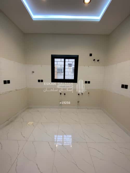 5 bedroom apartment in Al Sharayea 1
