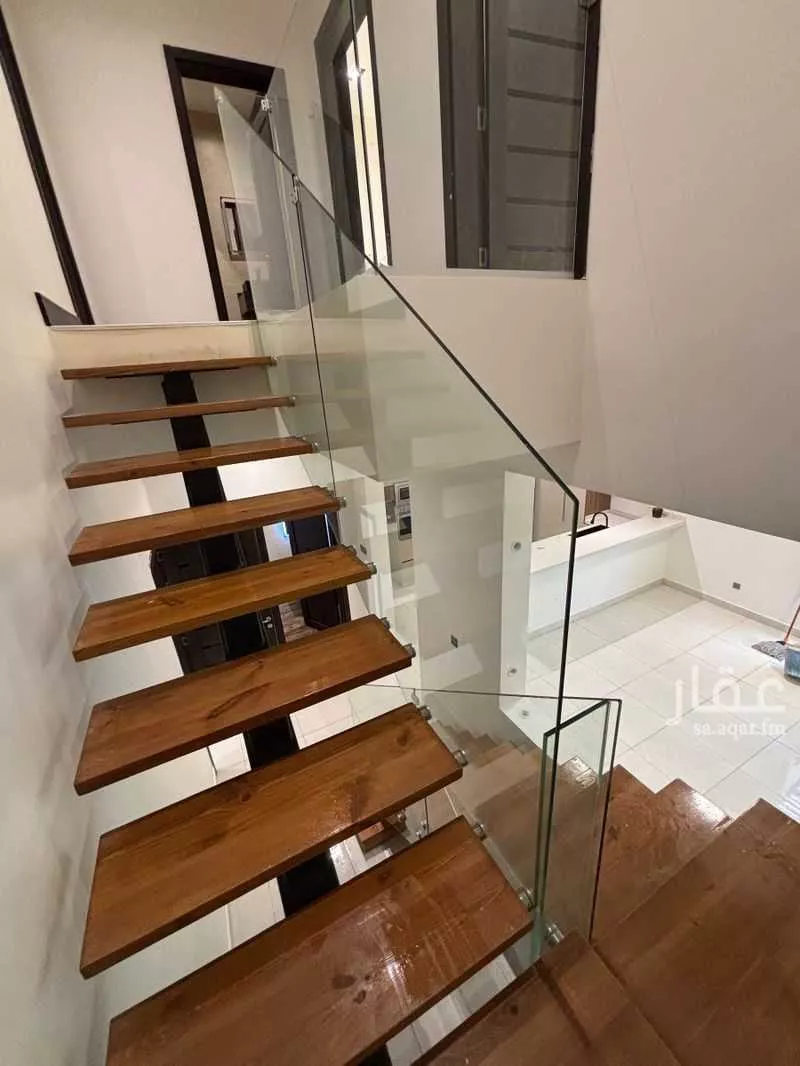 شقة 5 غرف في العارض 6