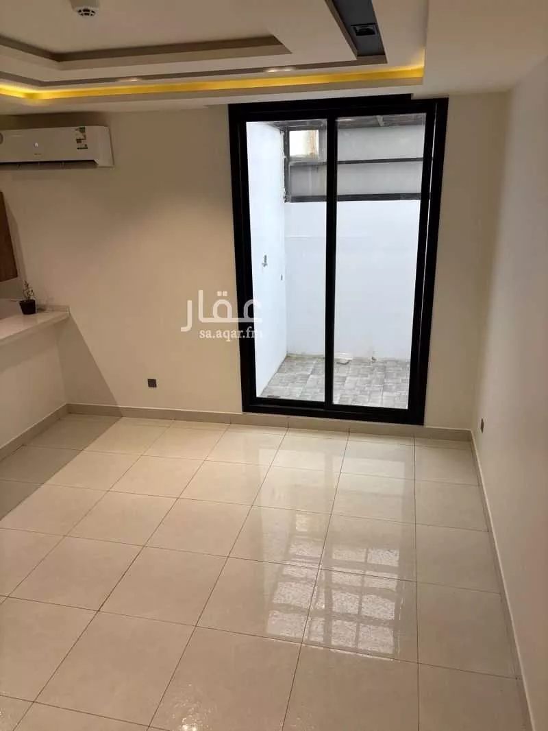 شقة 5 غرف في العارض 9