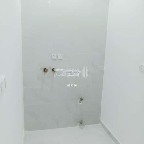 5 bedroom apartment in Al Salam 8