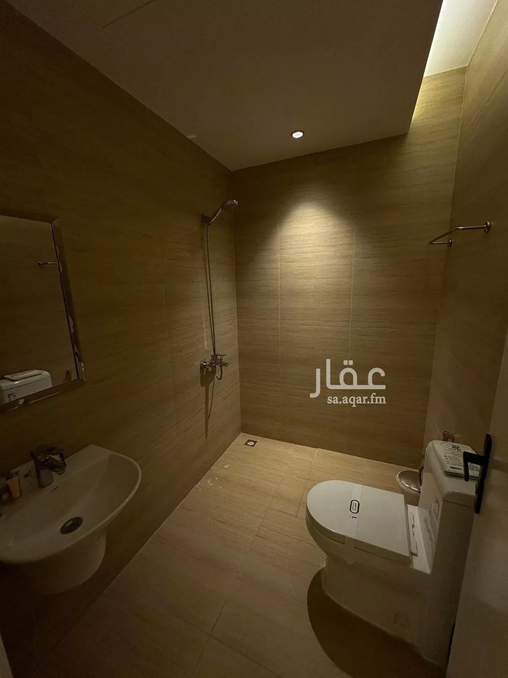 شقة 2 غرف في الملقا 11