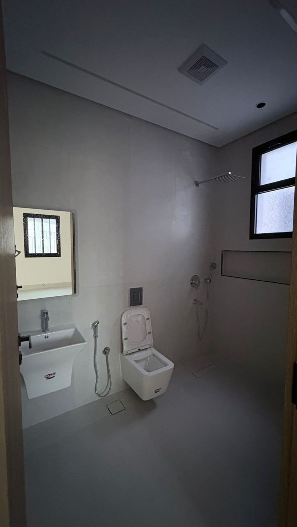6 bedroom apartment in Bani Bayadah, Madinah 11