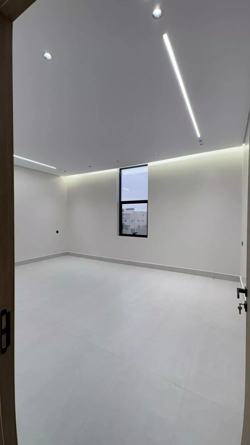 5 bedroom apartment in Bani Bayadah 8