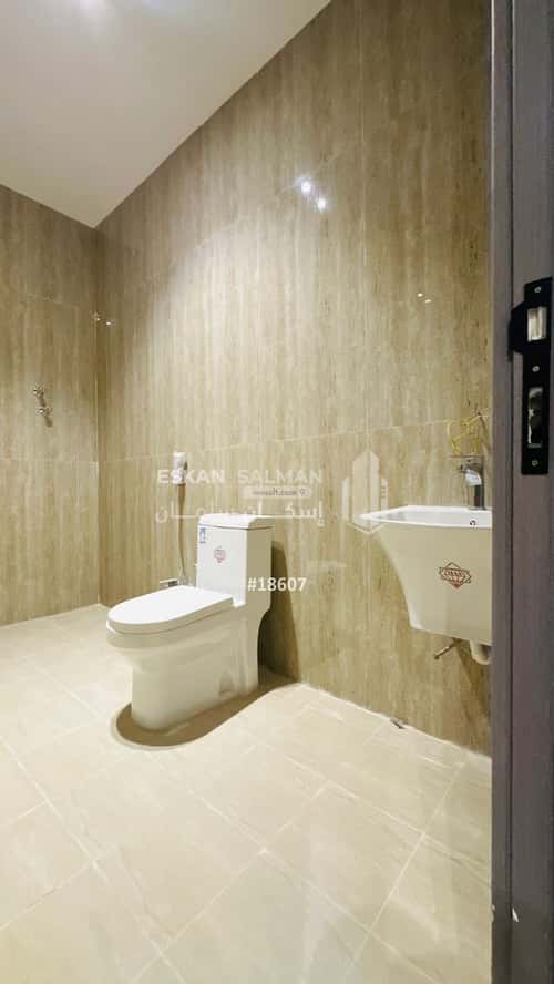 7 bedroom villa in Al Amwaj 1