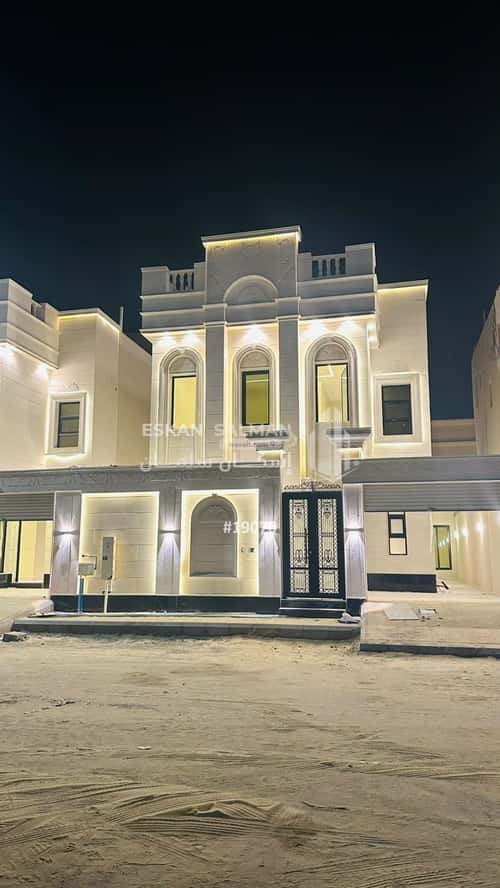 9 bedroom villa in Al Amwaj 2