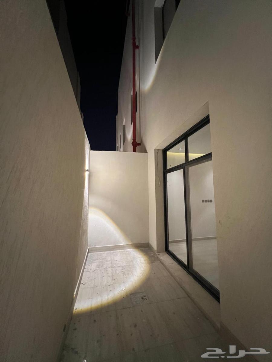 فيلا 3 غرف في الندوة 6