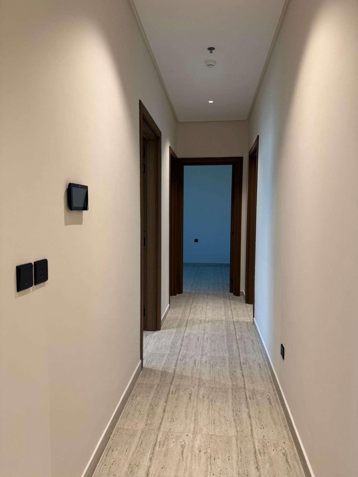 شقة 3 غرف في عرقة 5