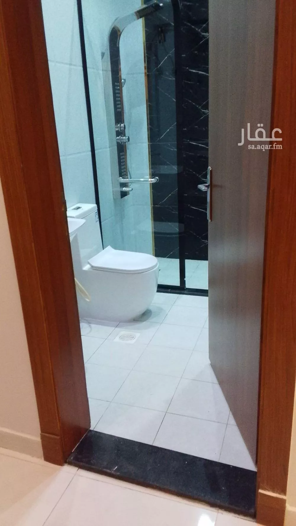 شقة 6 غرف في المروة 8